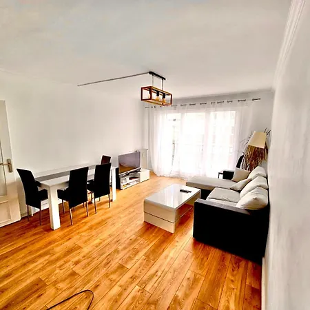 Apartment Elegant 3 Pieces Proche Paris La Defense