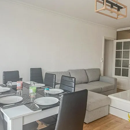 Elegant 3 Pieces Proche Paris La Defense Apartment
