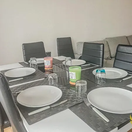 Apartment Elegant 3 Pieces Proche Paris La Defense *
