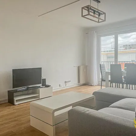 Elegant 3 Pieces Proche Paris La Defense Apartment *