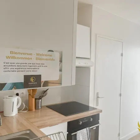 Elegant 3 Pieces Proche Paris La Defense Apartment