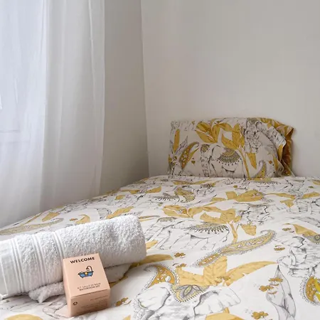 Elegant 3 Pieces Proche Paris La Defense Apartment