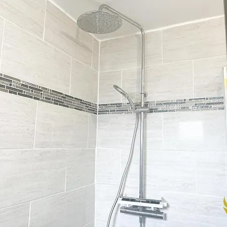 Elegant 3 Pieces Proche Paris La Defense Apartment *